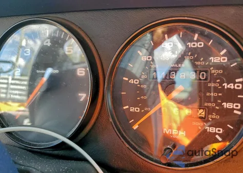 1995 Porsche 911 Carrera 2 z USA, uszkodzony, nr VIN WP0AA2993SS323450